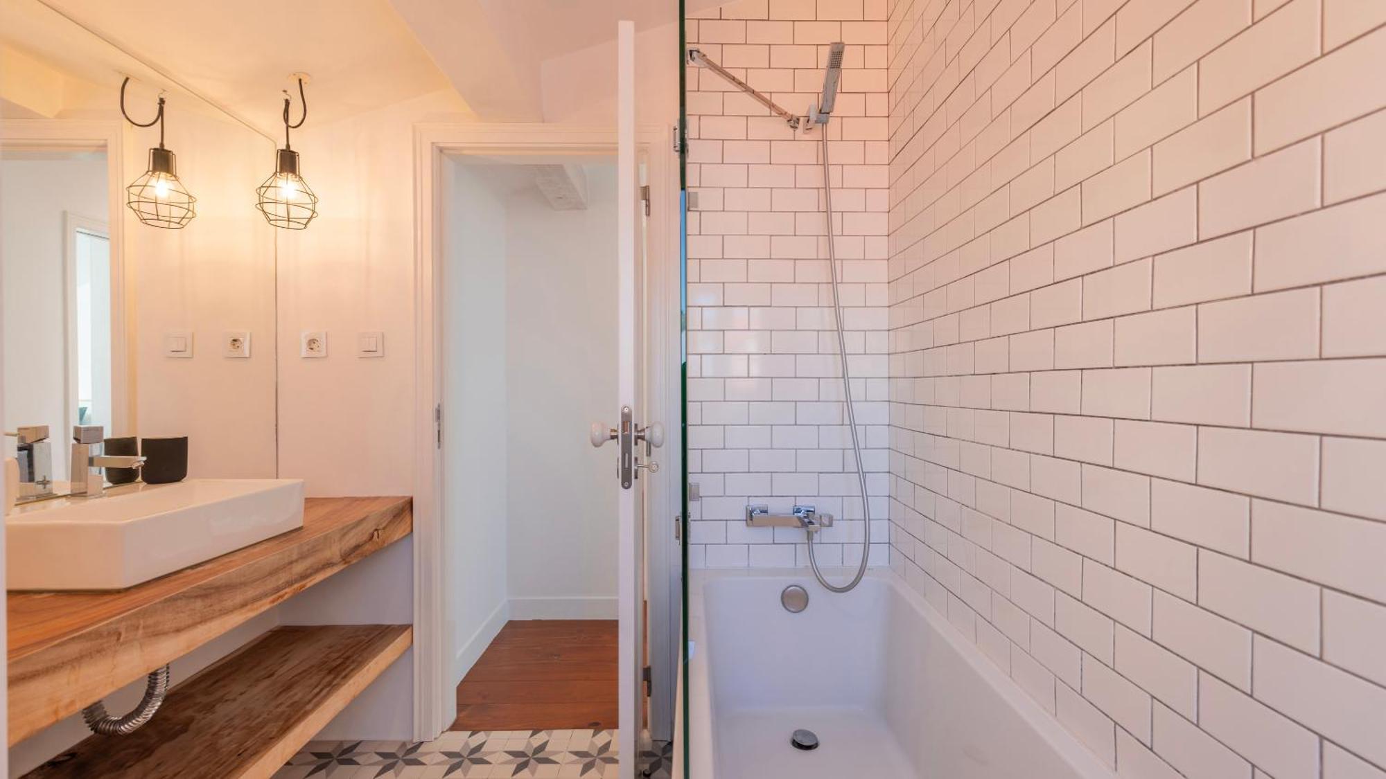 Charming 3Bdr Duplex In City Center By Lovelystay Lissabon Exterior foto